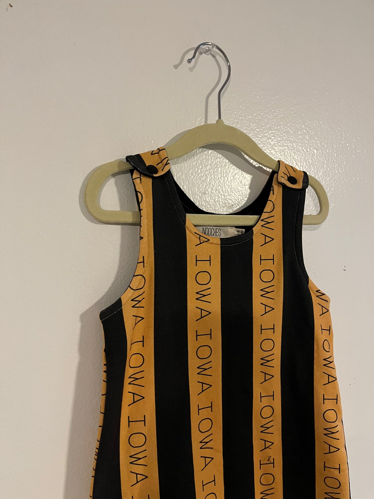 Iowa Game Day Bibs