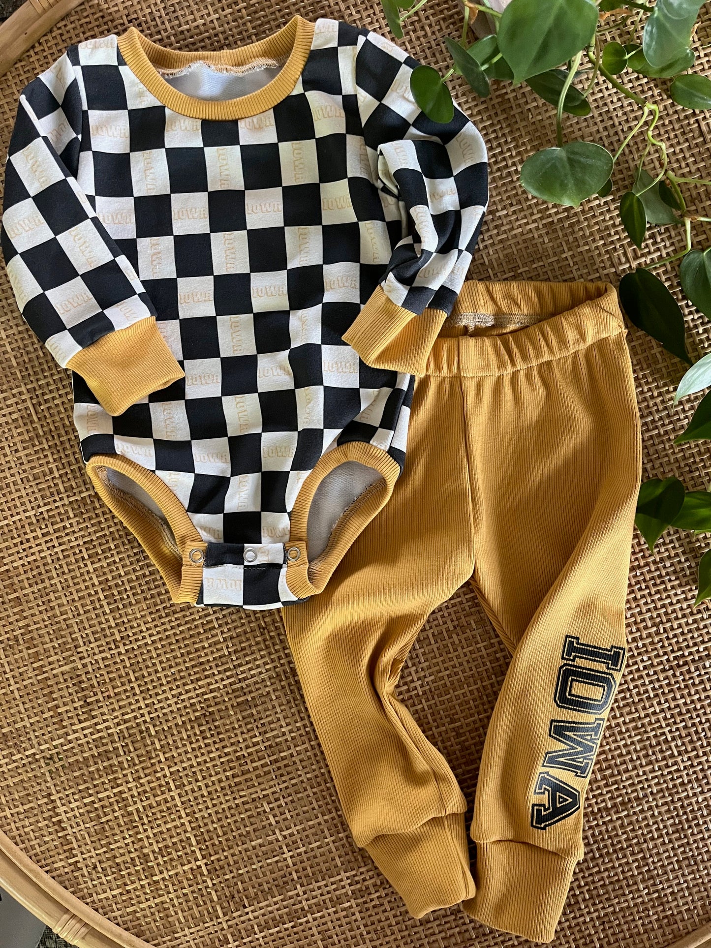 Mustard Iowa Leggings
