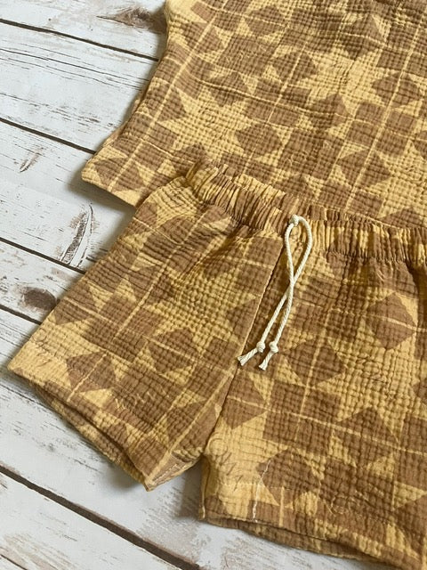 Iowa Quilt Block Gauze Everyday Shorts