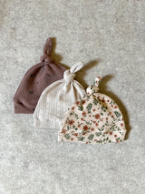 Set of 3 newborn knotted hats